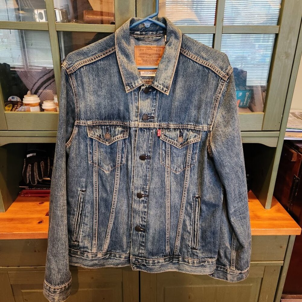 levi  denim jacket